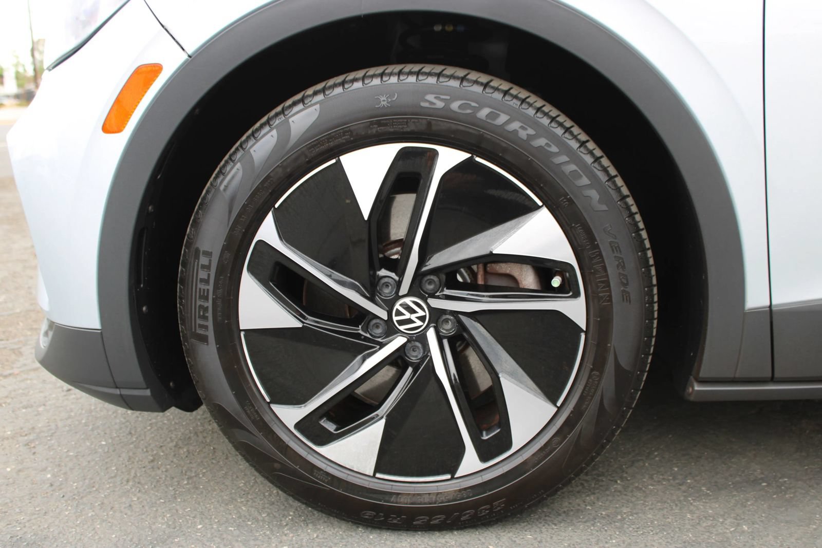 Used 2021 Volkswagen ID.4 Pro RWD image 4