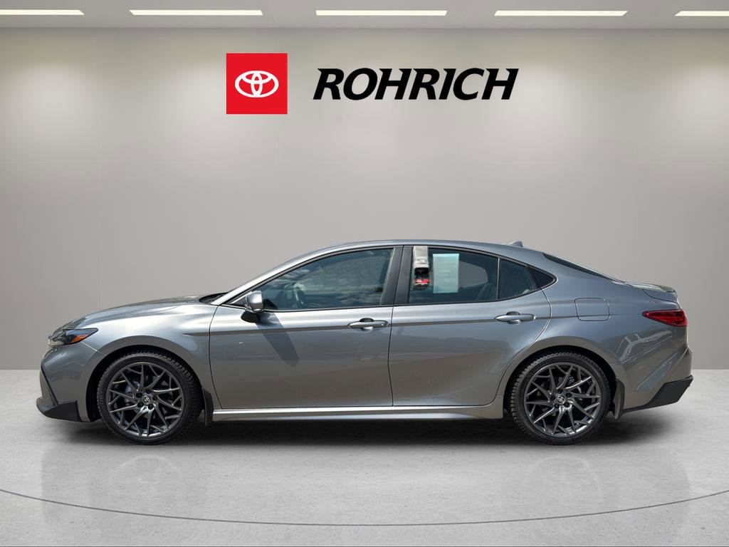 Used 2026 Toyota Camry SE FWD image 9