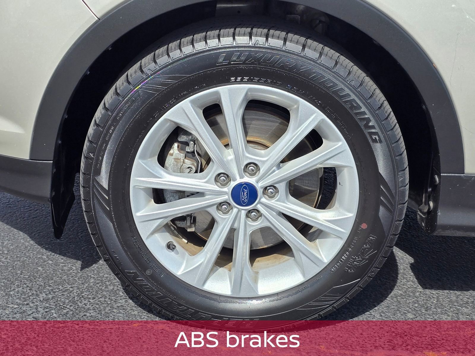 Used 2017 Ford Escape SE AWD/4WD image 10