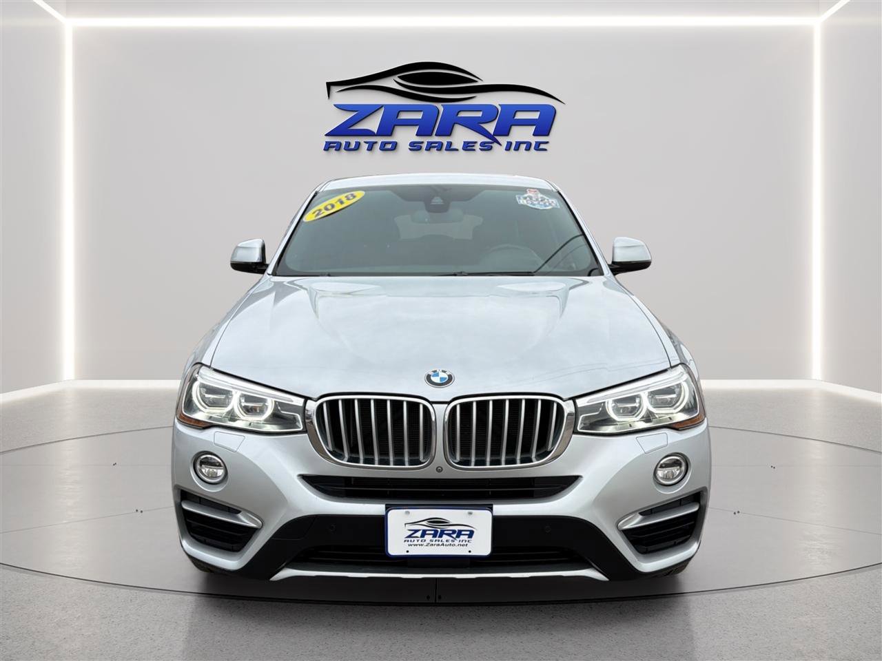 Used 2018 BMW X4 xDrive28i AWD/4WD image 2