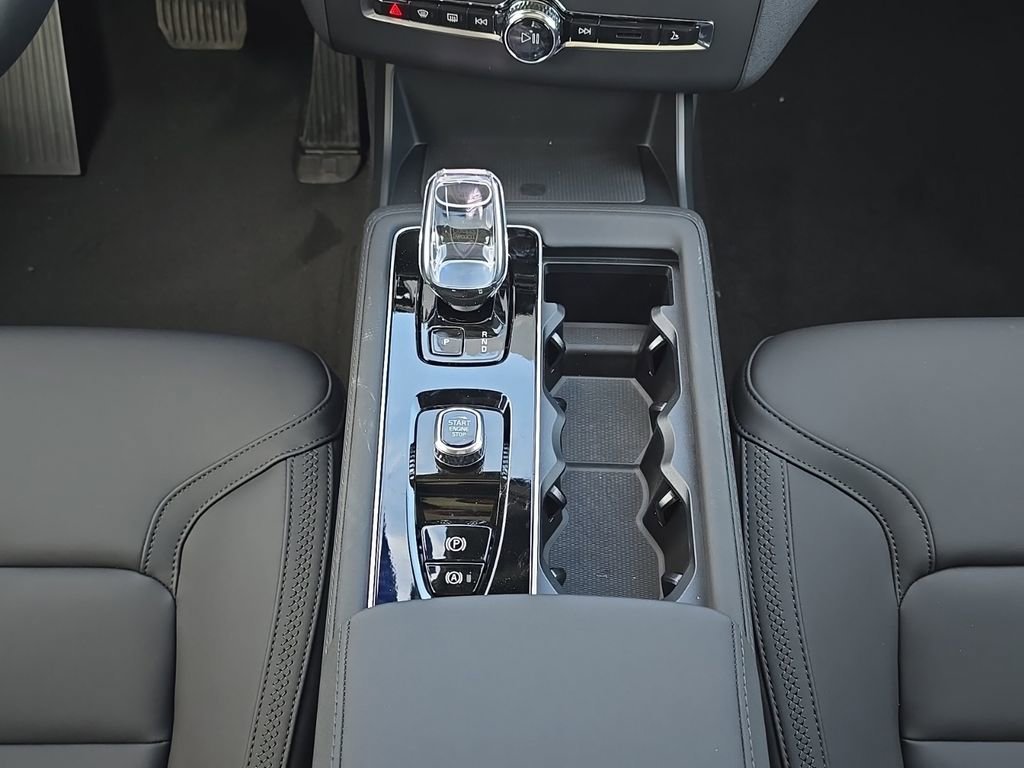 New 2026 Volvo XC90 B6 Plus w/ Protection Package AWD/4WD image 20