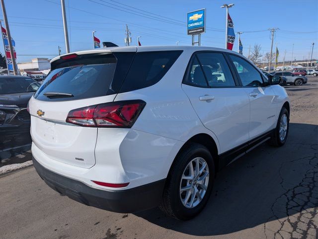 Used 2024 Chevrolet Equinox LS image 5