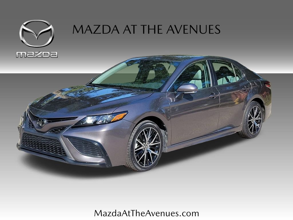 Used 2023 Toyota Camry SE w/ Convenience Package FWD image 1