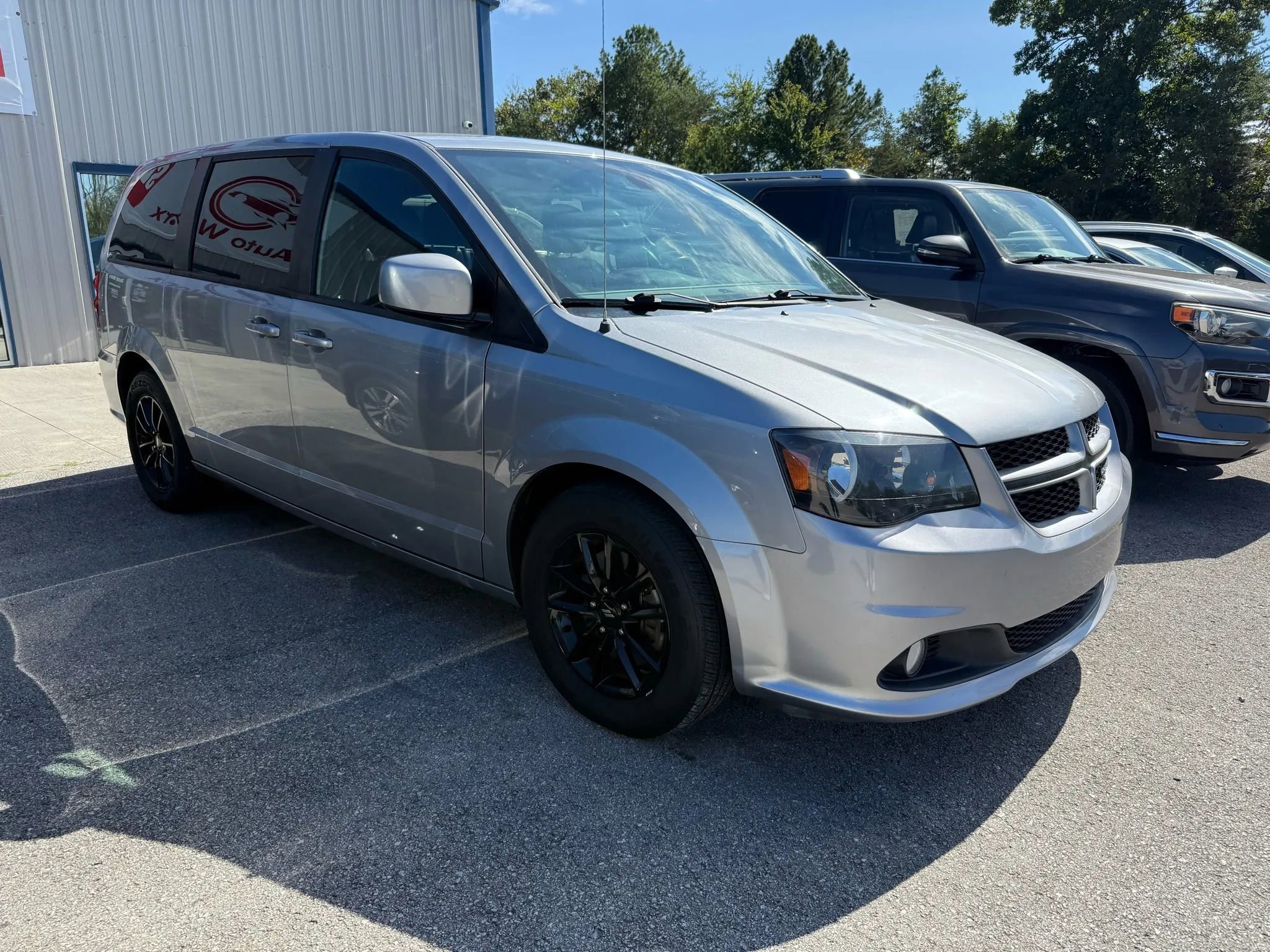 Used 2019 Dodge Grand Caravan GT image 4