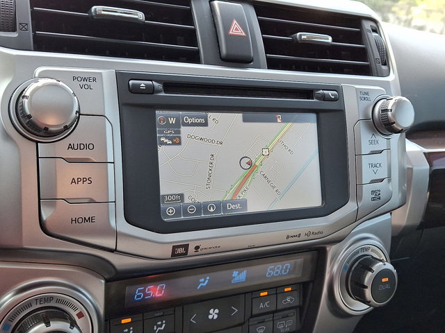 Used 2018 Toyota 4Runner Limited AWD/4WD image 15