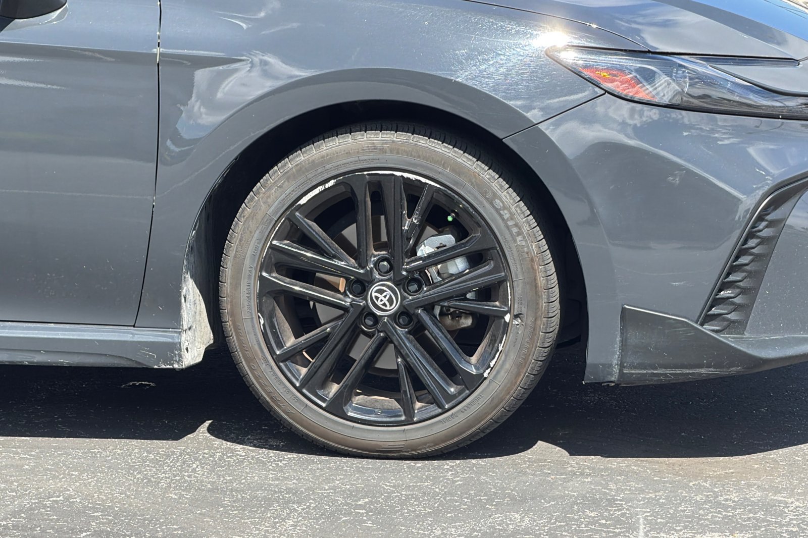 Used 2025 Toyota Camry SE FWD image 36