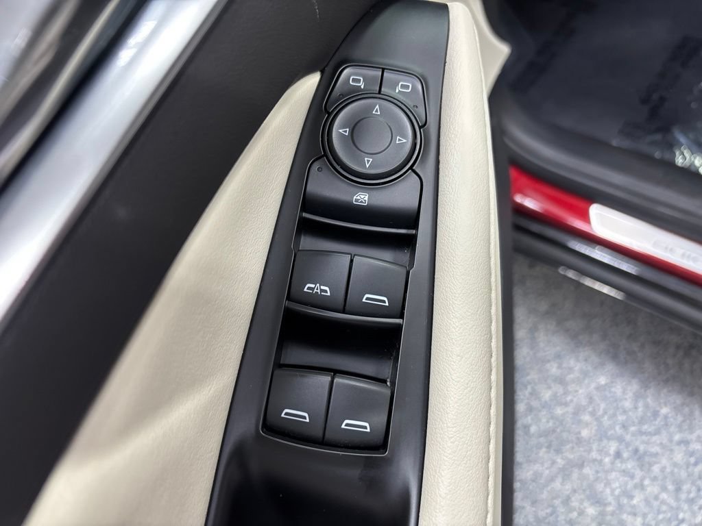 Used 2023 Buick Enclave Essence AWD/4WD image 33