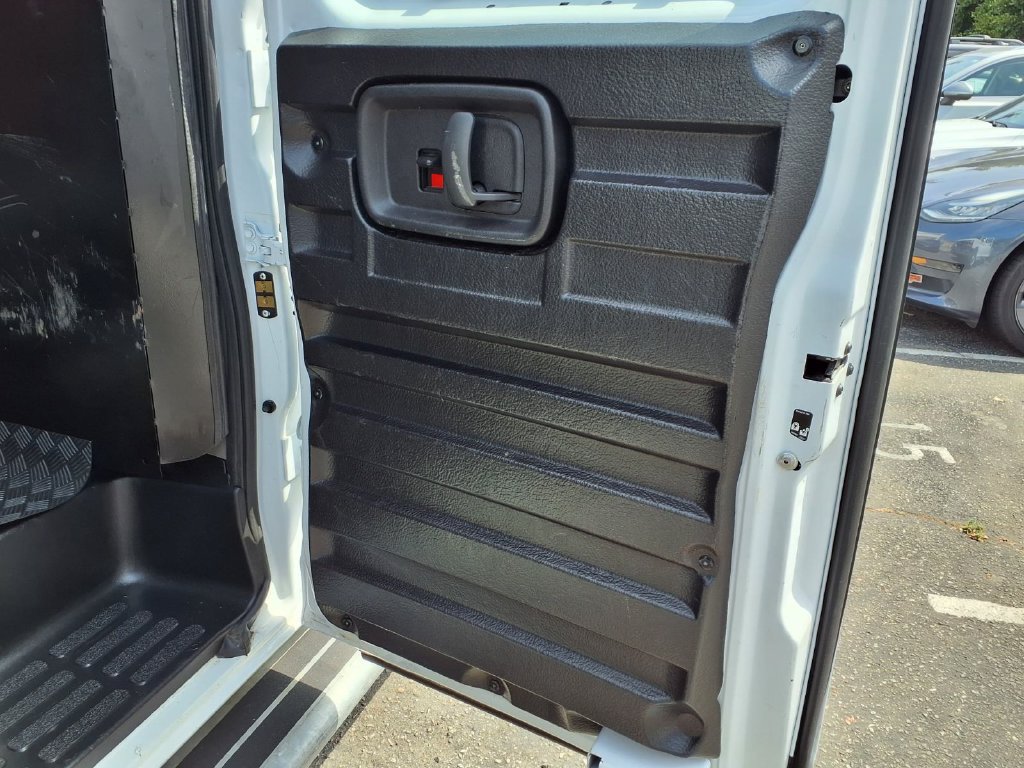 Certified 2024 GMC Savana 2500 w/ Driver Convenience Package RWD image 22