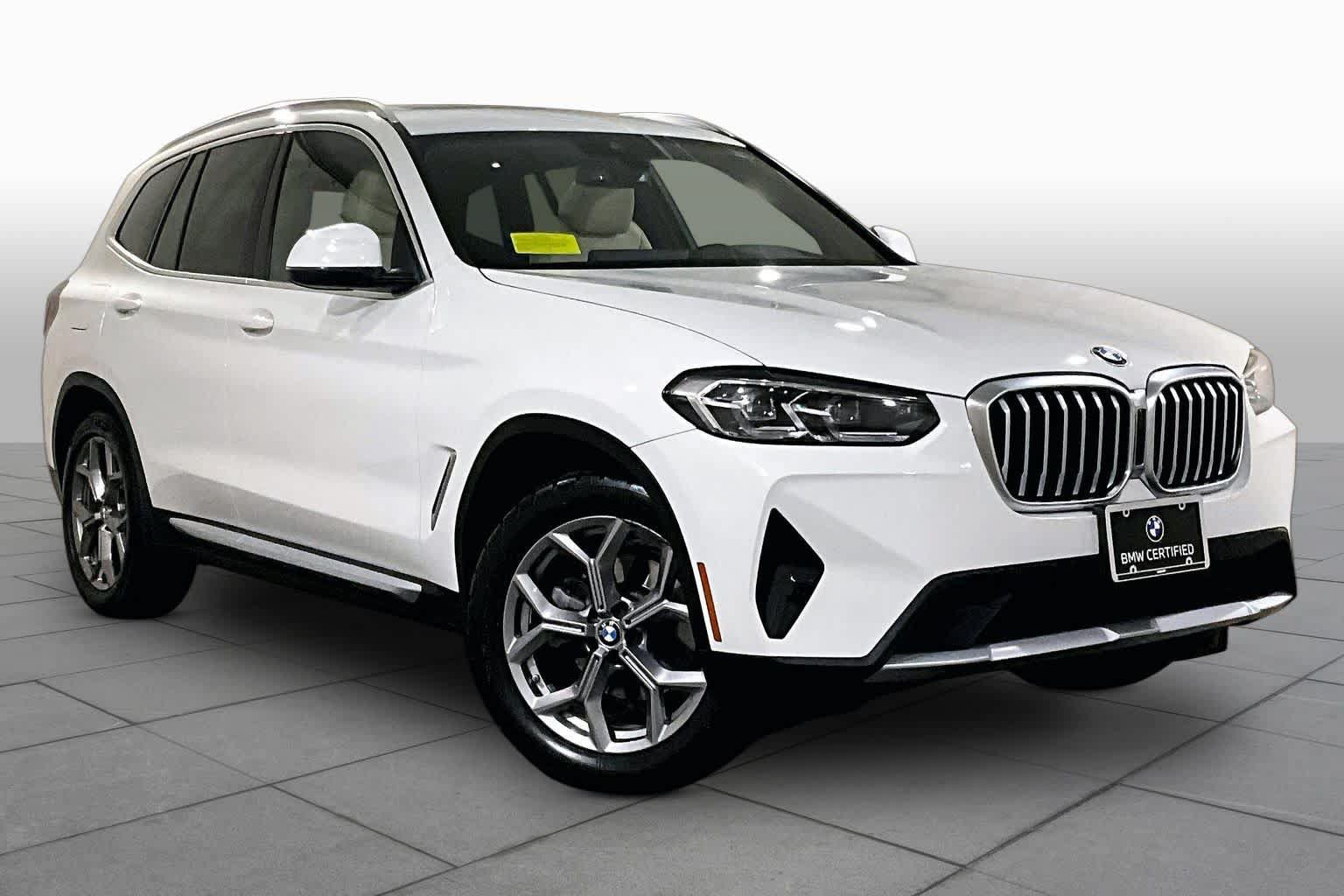 Used 2023 BMW X3 xDrive30i w/ Premium Package w/ZPA AWD/4WD image 2