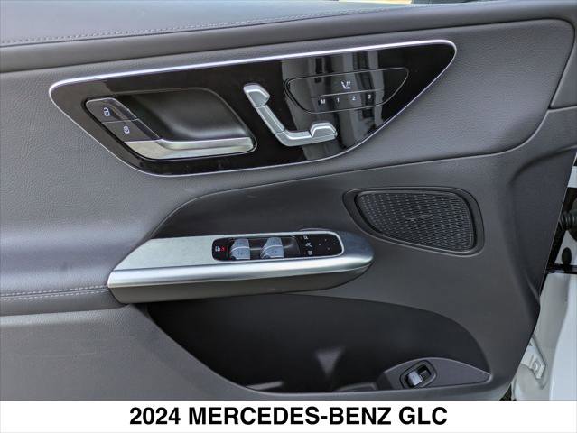 Used 2024 Mercedes-Benz GLC 300 SUV image 10