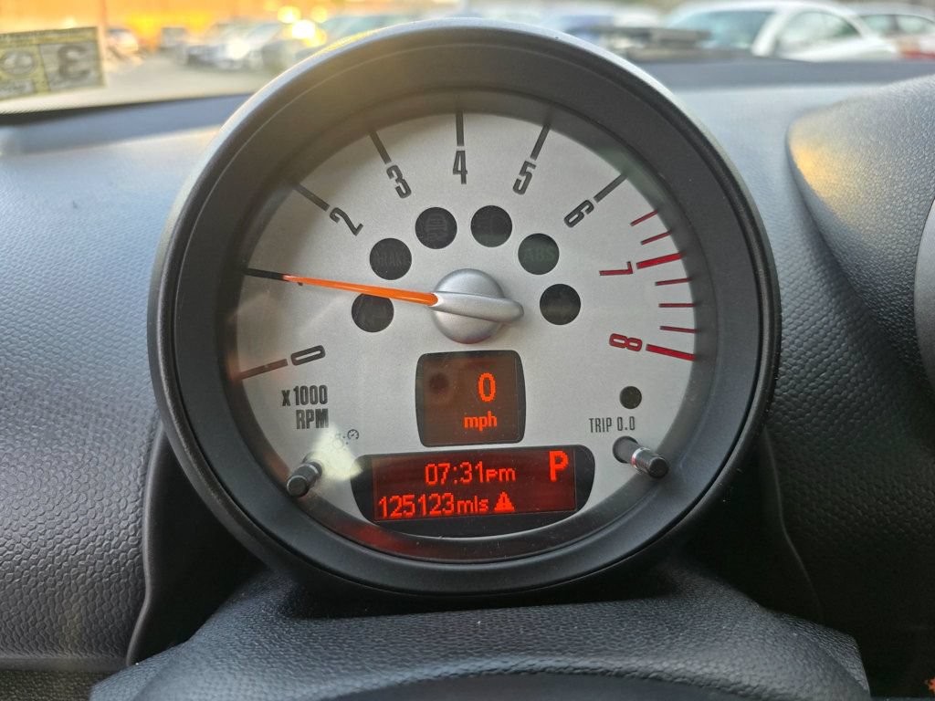 Used 2012 MINI Cooper Countryman FWD image 18