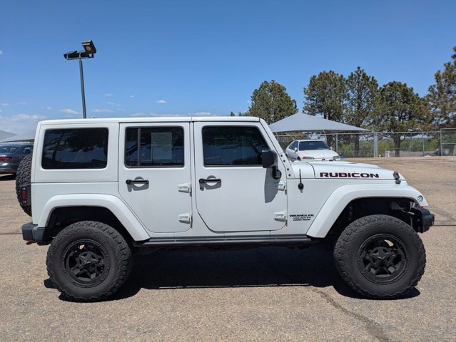 Used 2017 Jeep Wrangler Unlimited Rubicon AWD/4WD image 4