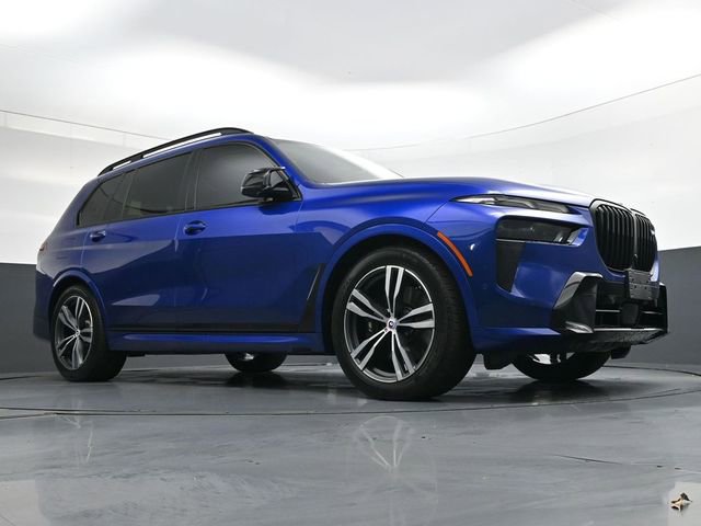 Used 2023 BMW X7 M60i w/ Executive Package image 30