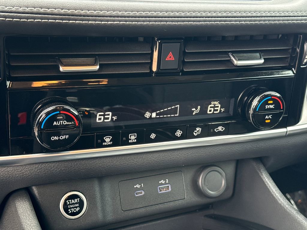 Used 2023 Nissan Rogue SV image 25