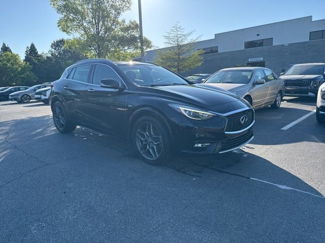 Used 2018 INFINITI QX30 Premium w/ Navigation Package image 6