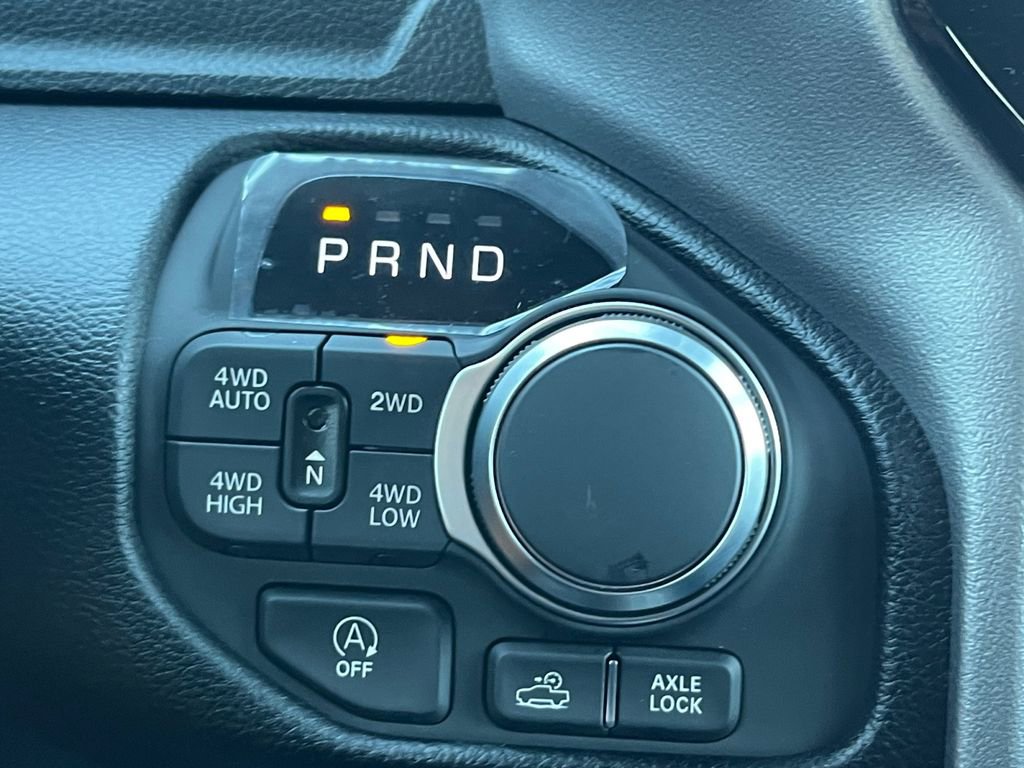 New 2026 RAM 1500 4x4 Crew Cab image 10