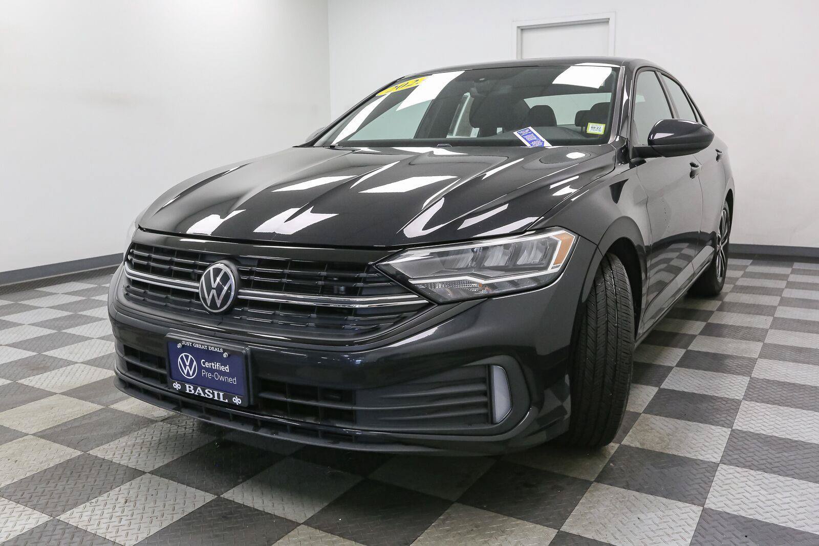 Certified 2023 Volkswagen Jetta Sport FWD image 5