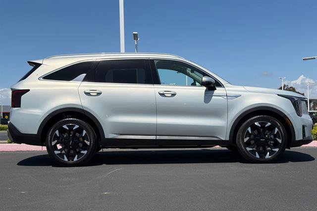 New 2026 Kia Sorento EX w/ EX Premium Package FWD image 3