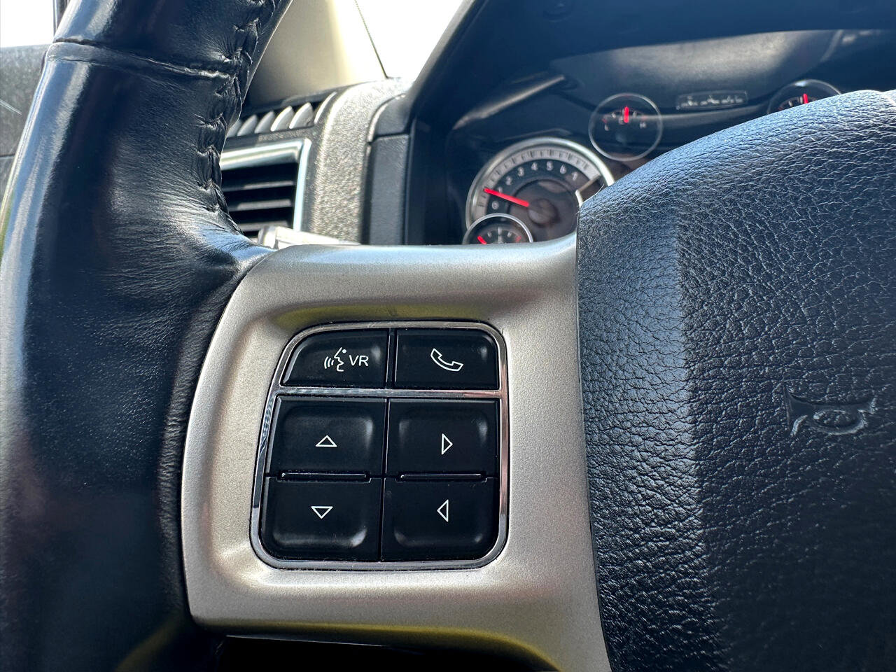 Used 2017 RAM 2500 Laramie w/ Sport Appearance Group image 31