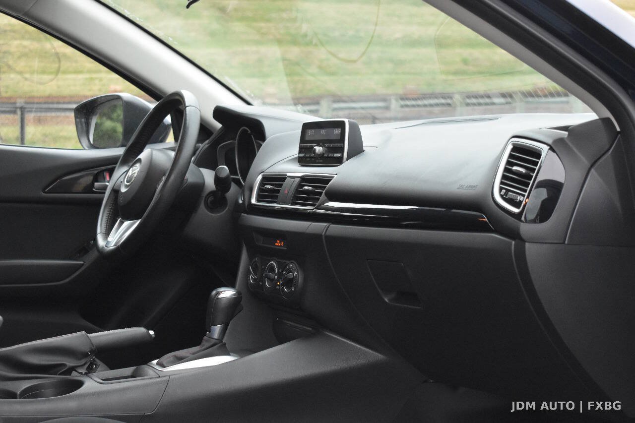 Used 2014 MAZDA MAZDA3 i Touring FWD image 16