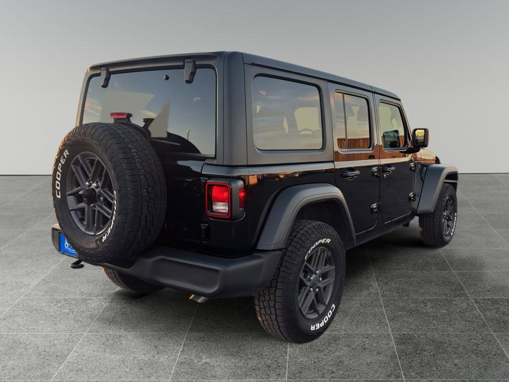 Used 2025 Jeep Wrangler Sport S image 4
