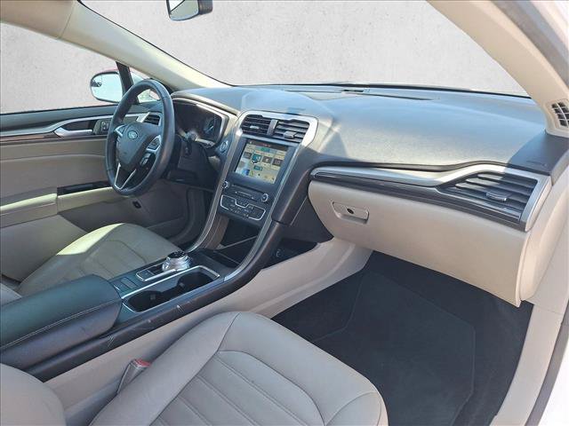 Used 2018 Ford Fusion Energi SE FWD image 19