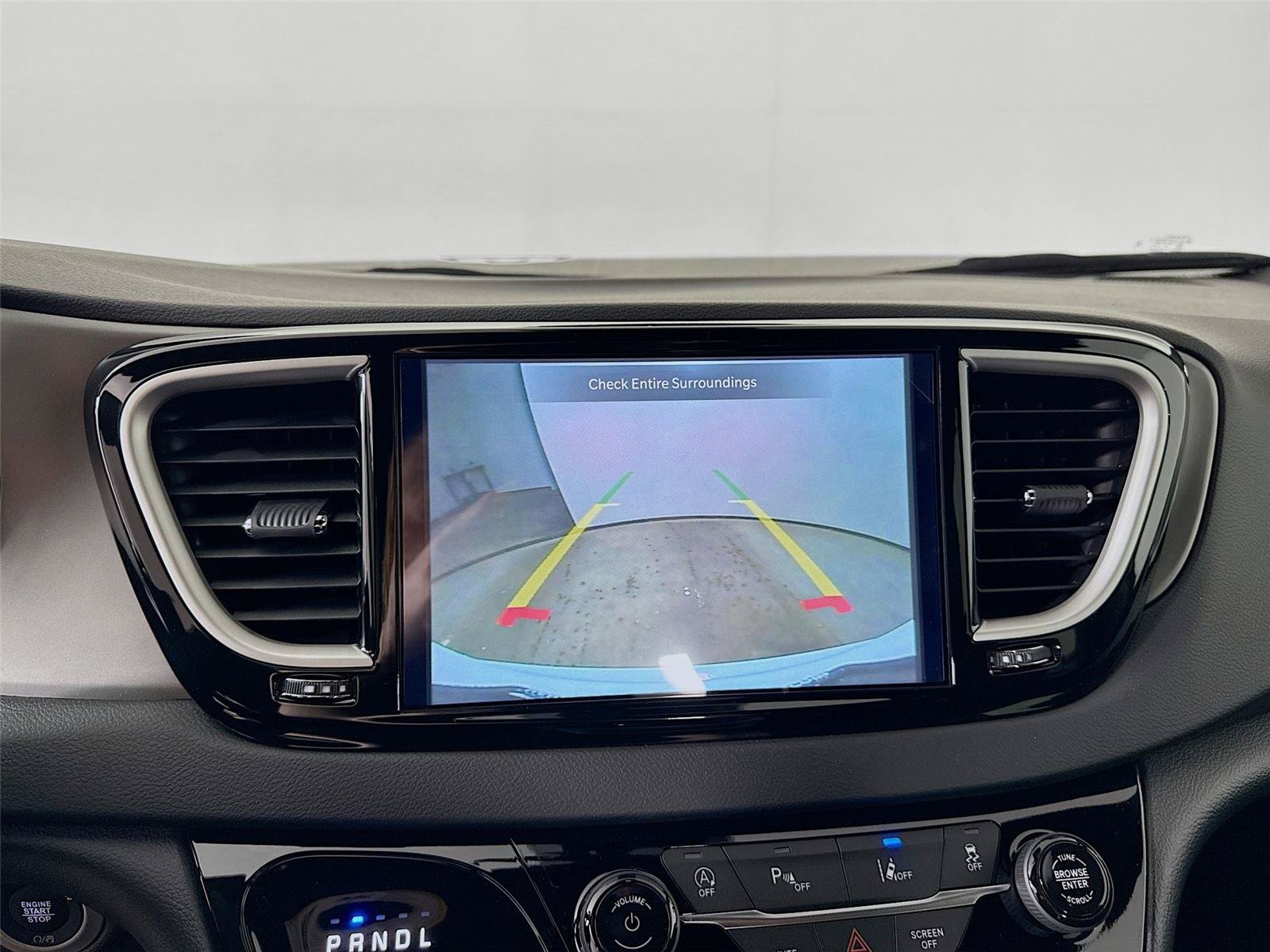 New 2027 Chrysler Pacifica LX FWD image 6