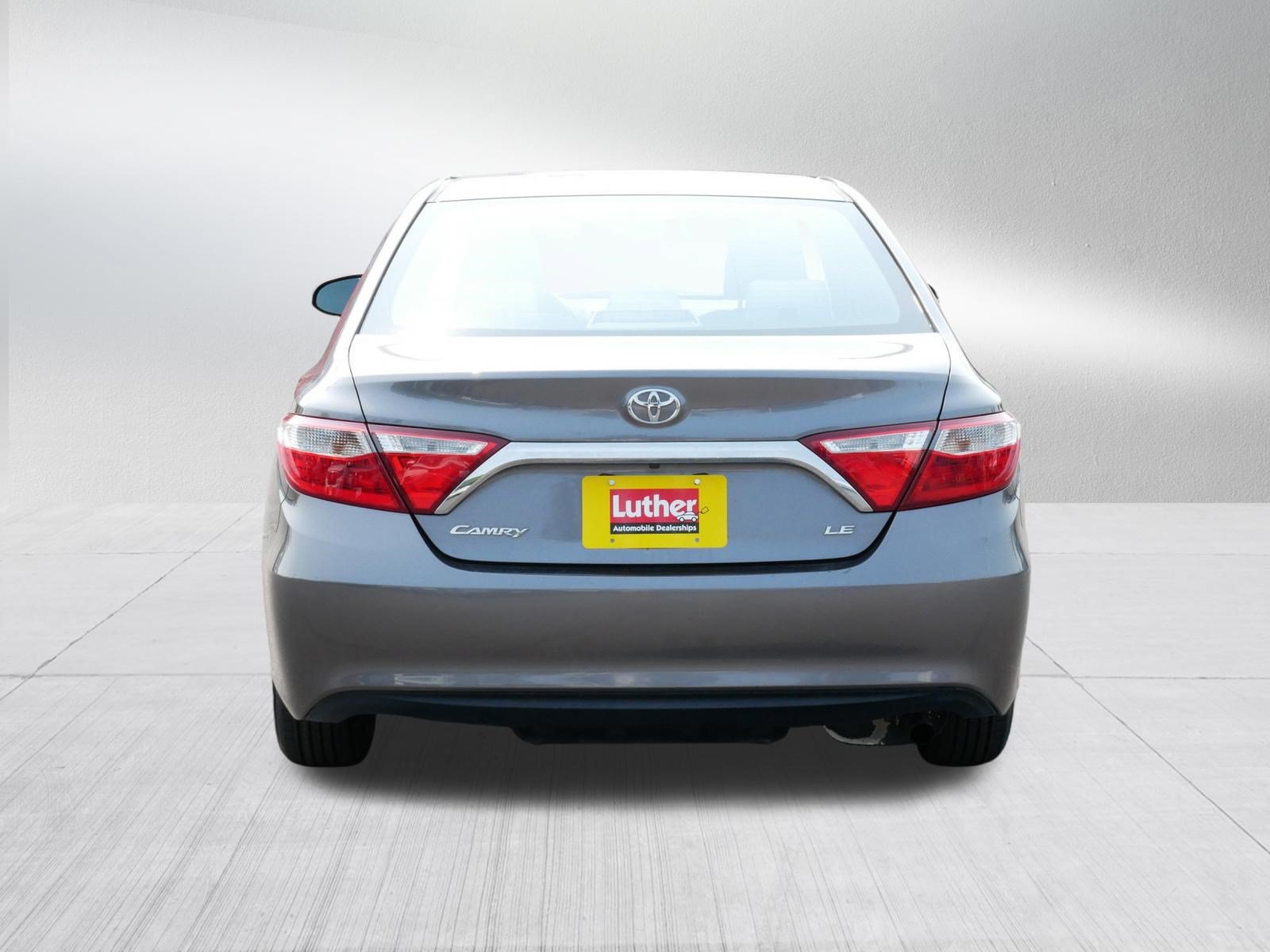 Used 2015 Toyota Camry LE FWD image 6