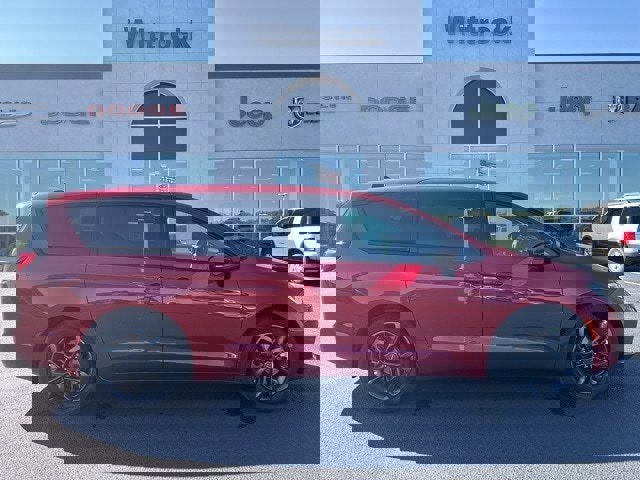 New 2026 Chrysler Pacifica Select image 10