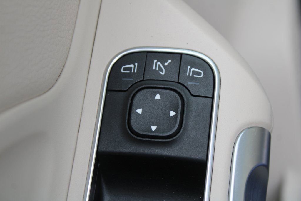 Used 2023 Mercedes-Benz GLB 250 image 19