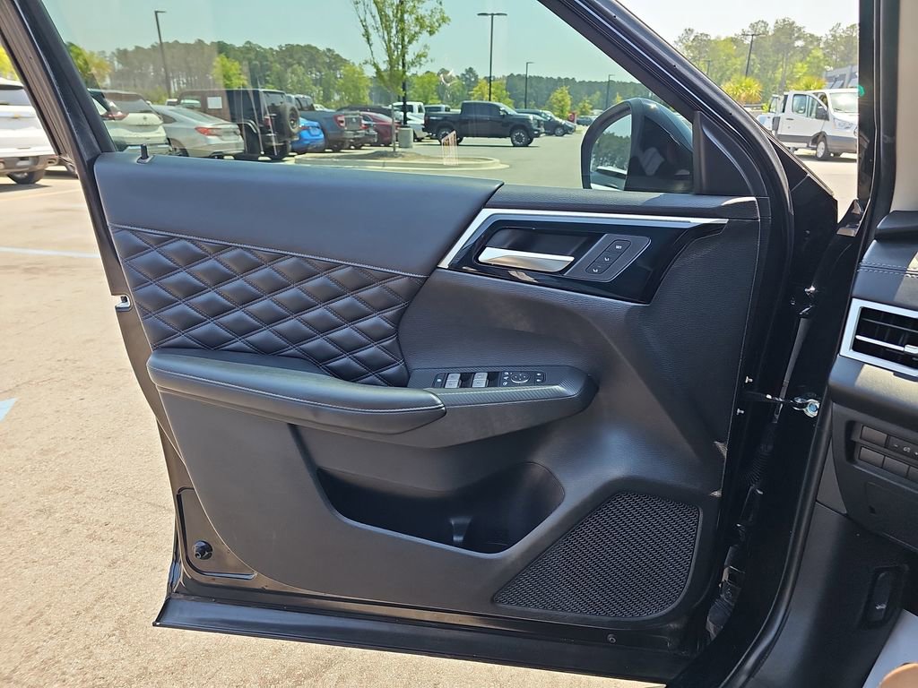 Used 2022 Mitsubishi Outlander SEL AWD/4WD image 32