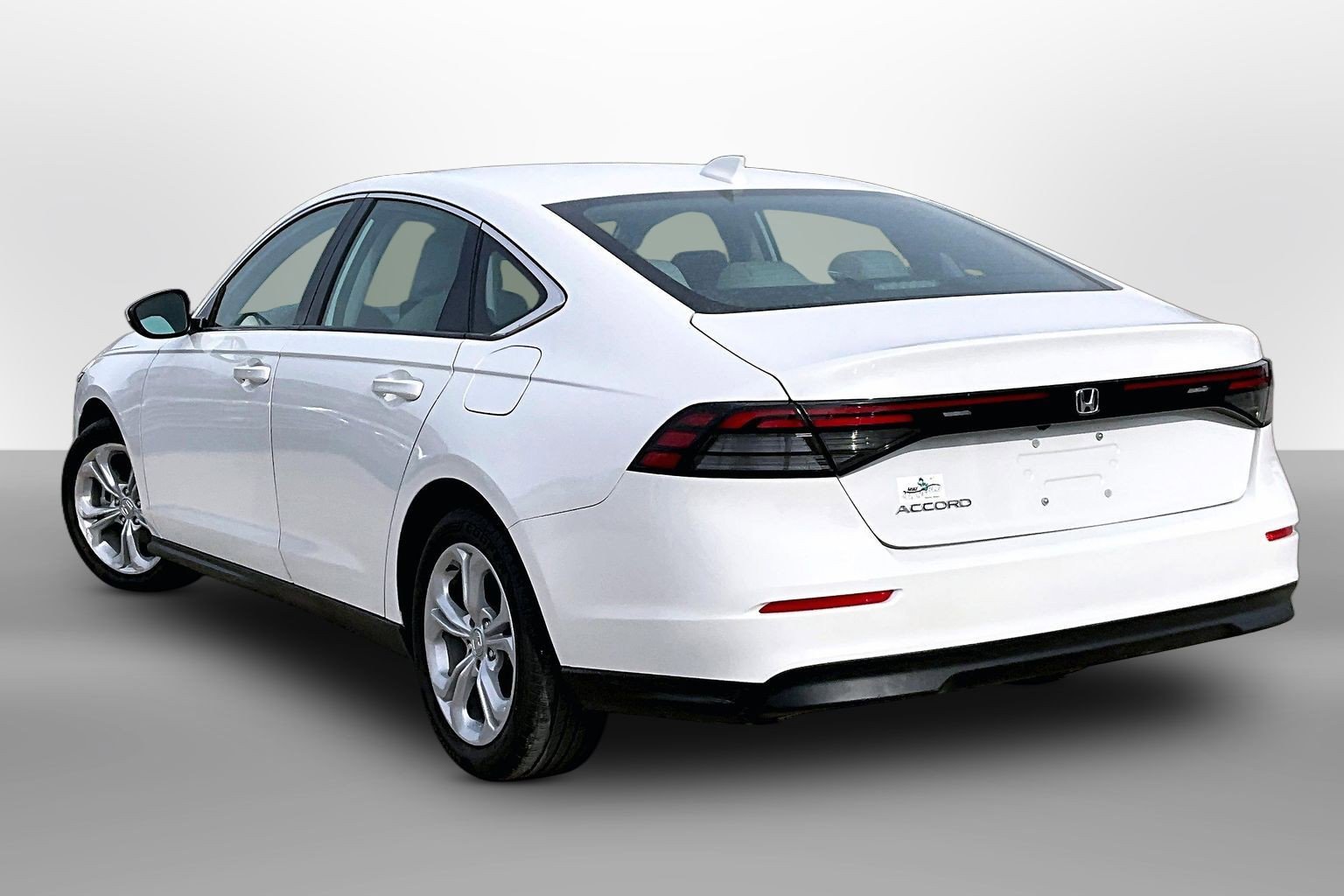 Used 2024 Honda Accord LX image 9