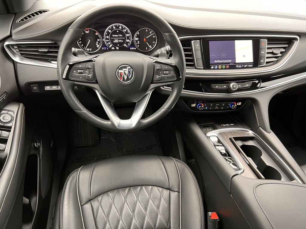 Used 2023 Buick Enclave Avenir image 13