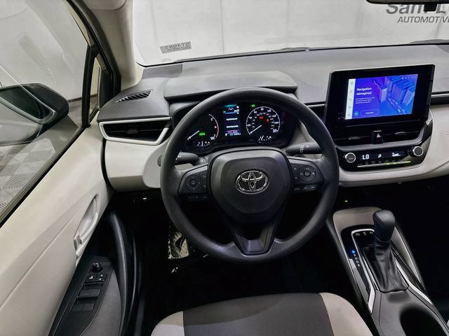 Used 2025 Toyota Corolla LE w/ LE Premium Package FWD image 21