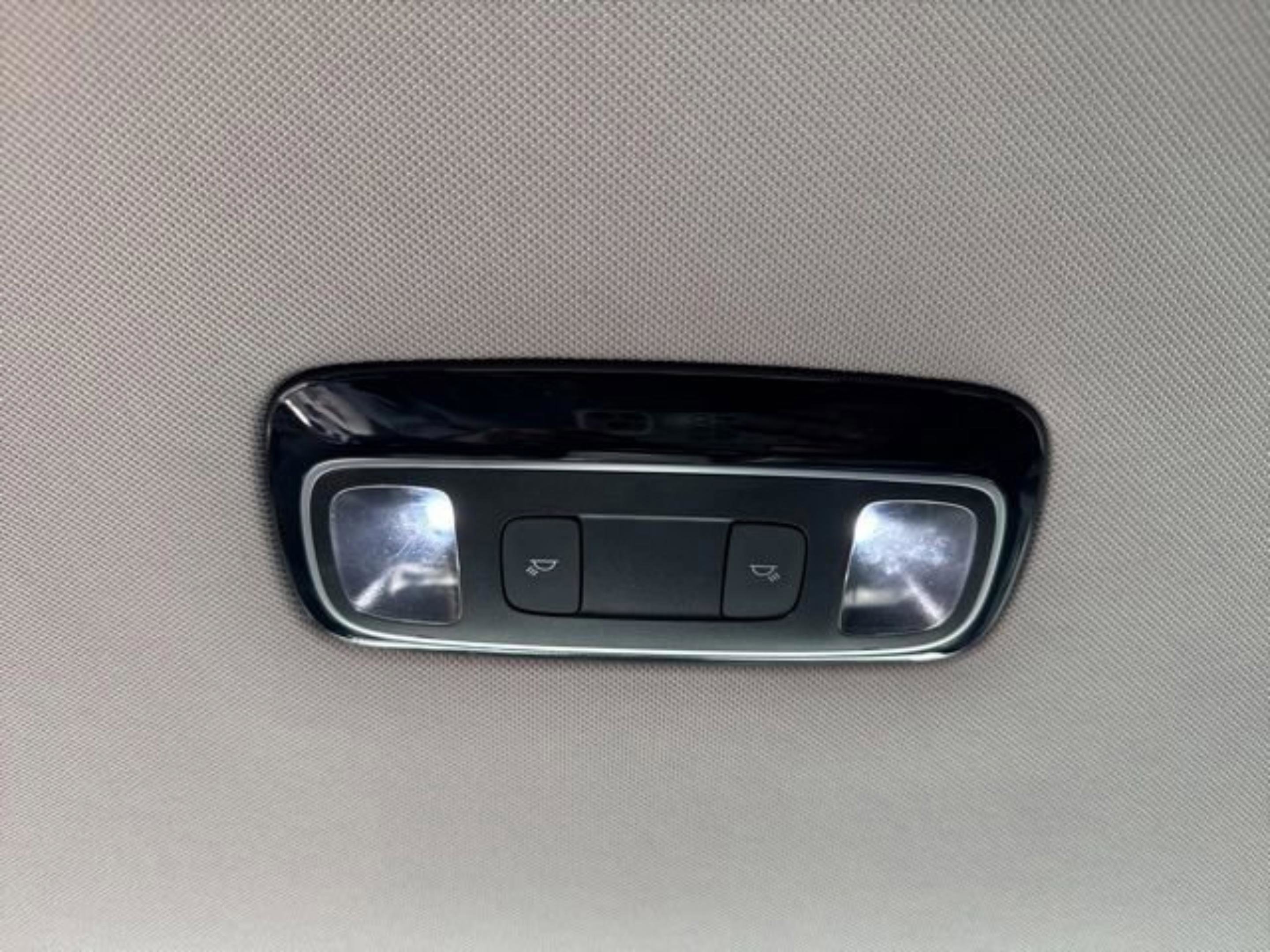 Used 2025 Hyundai Palisade SEL FWD image 30