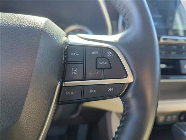 Used 2022 Toyota Highlander Platinum image 17
