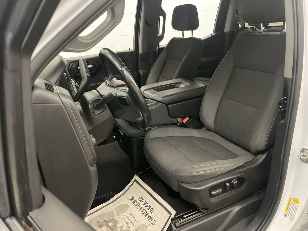 Used 2022 Chevrolet Silverado 1500 LT AWD/4WD image 13