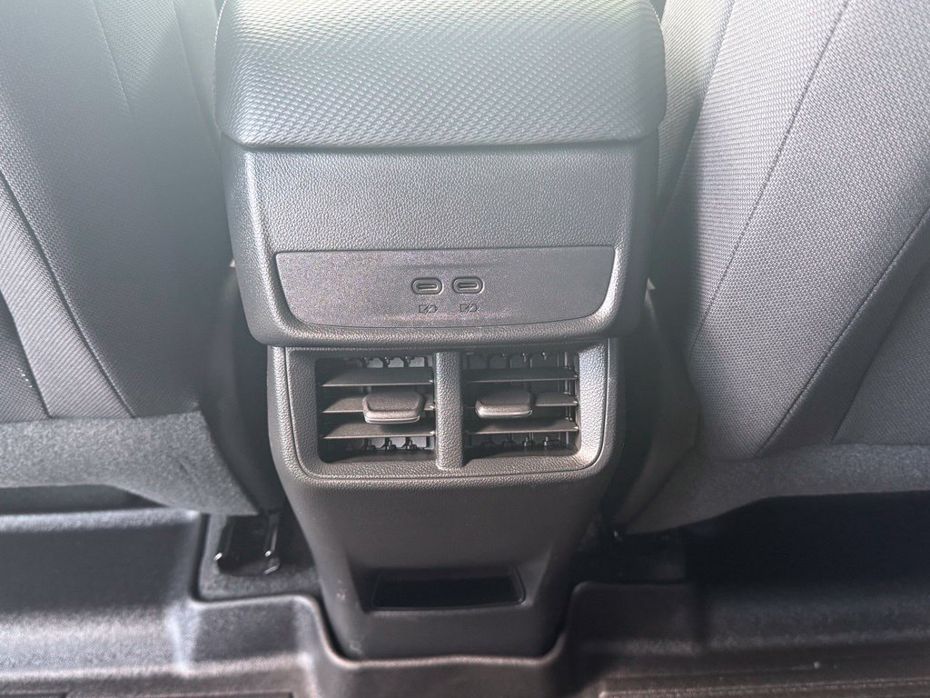 Used 2025 Chevrolet Equinox LT w/ Safety and Technology Package FWD image 22