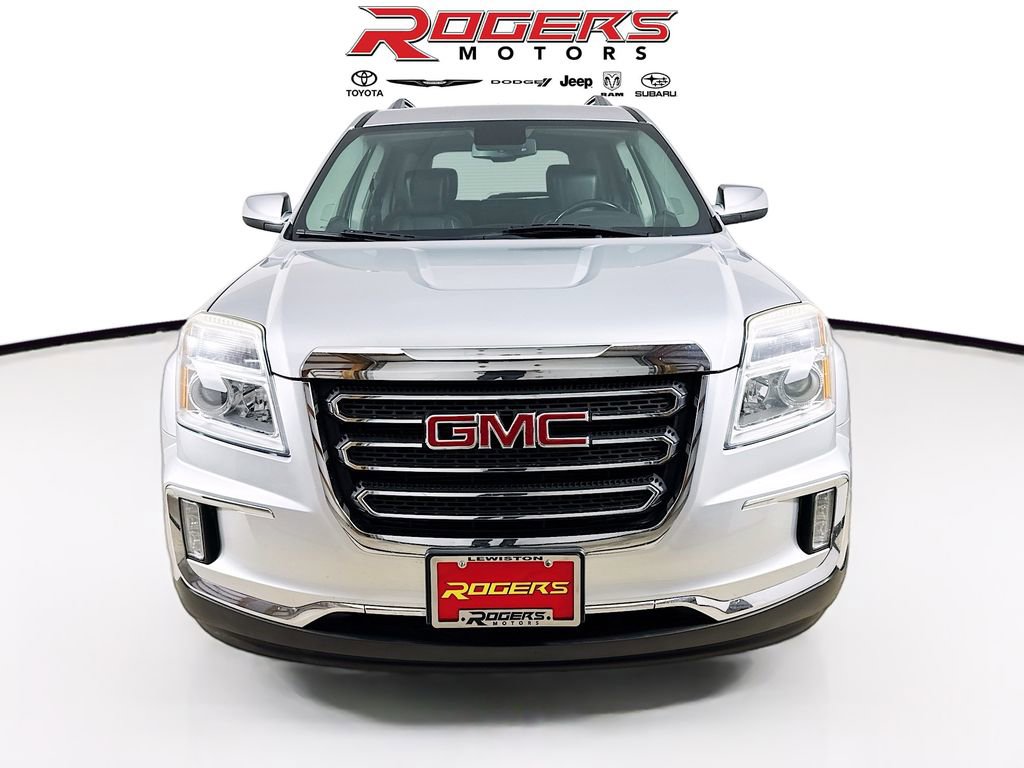 Used 2017 GMC Terrain SLT image 2