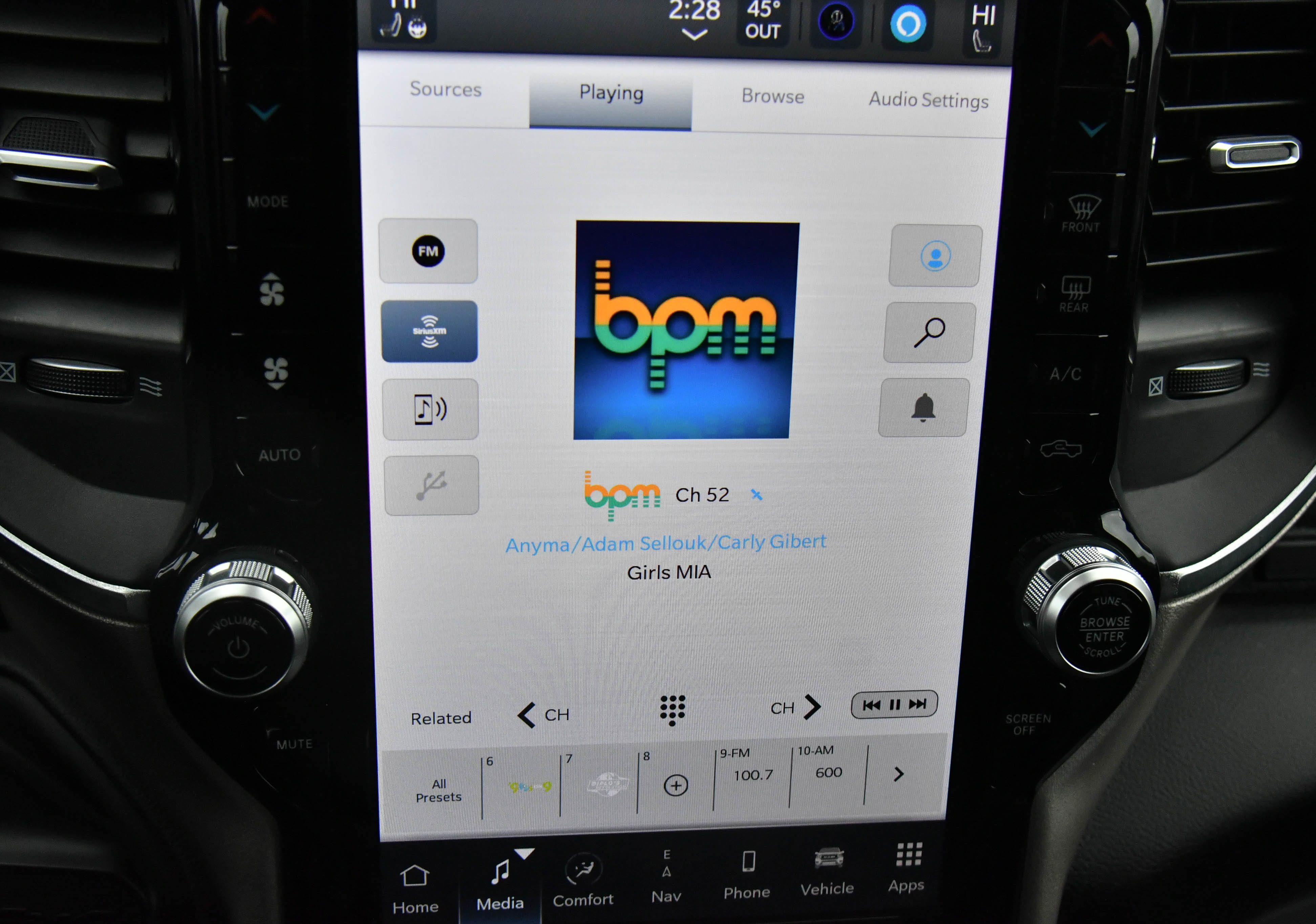 Used 2024 RAM 2500 Laramie image 28