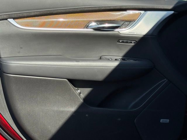 Certified 2024 Cadillac XT6 Premium Luxury w/ Platinum Package image 16