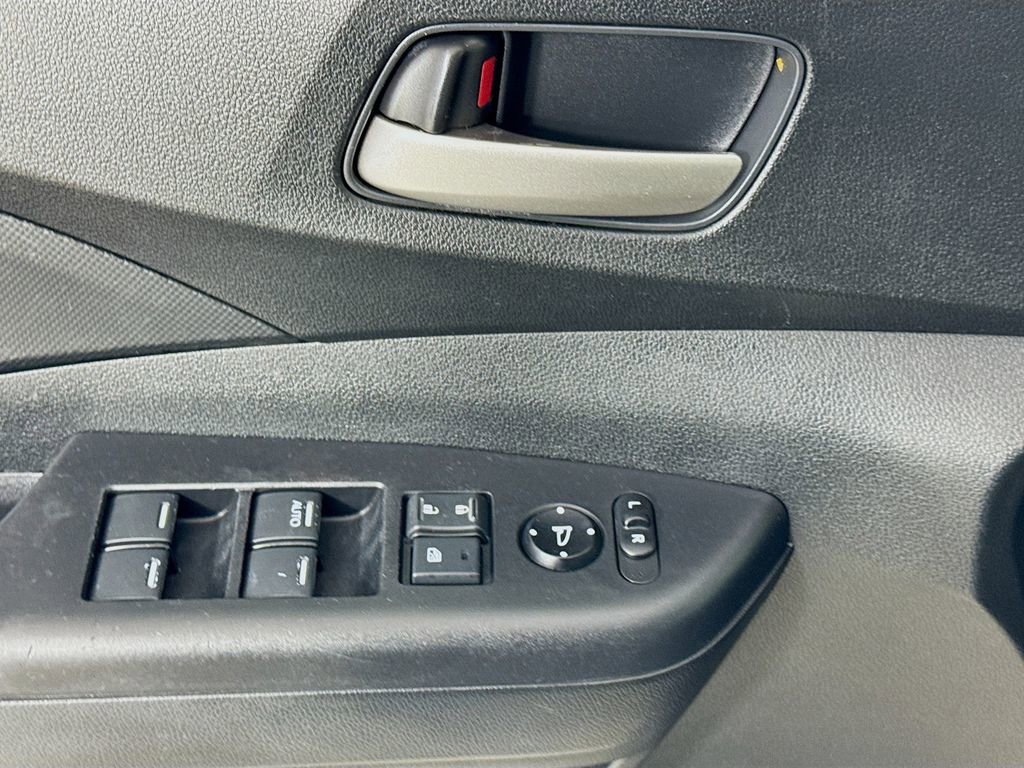 Used 2015 Honda CR-V LX image 21