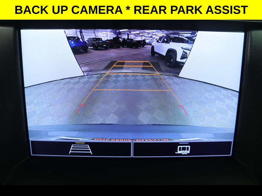 Used 2023 GMC Acadia SLE w/ Driver Convenience Package image 12