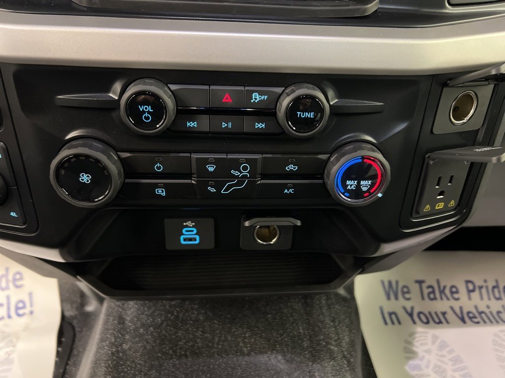 New 2025 Ford F550 4x4 Regular Cab Super Duty image 13