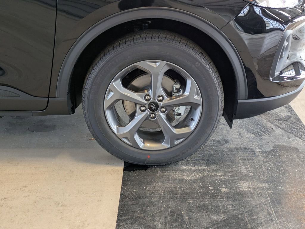 New 2026 Ford Escape ST-Line Select w/ Equipment Group 401A image 22