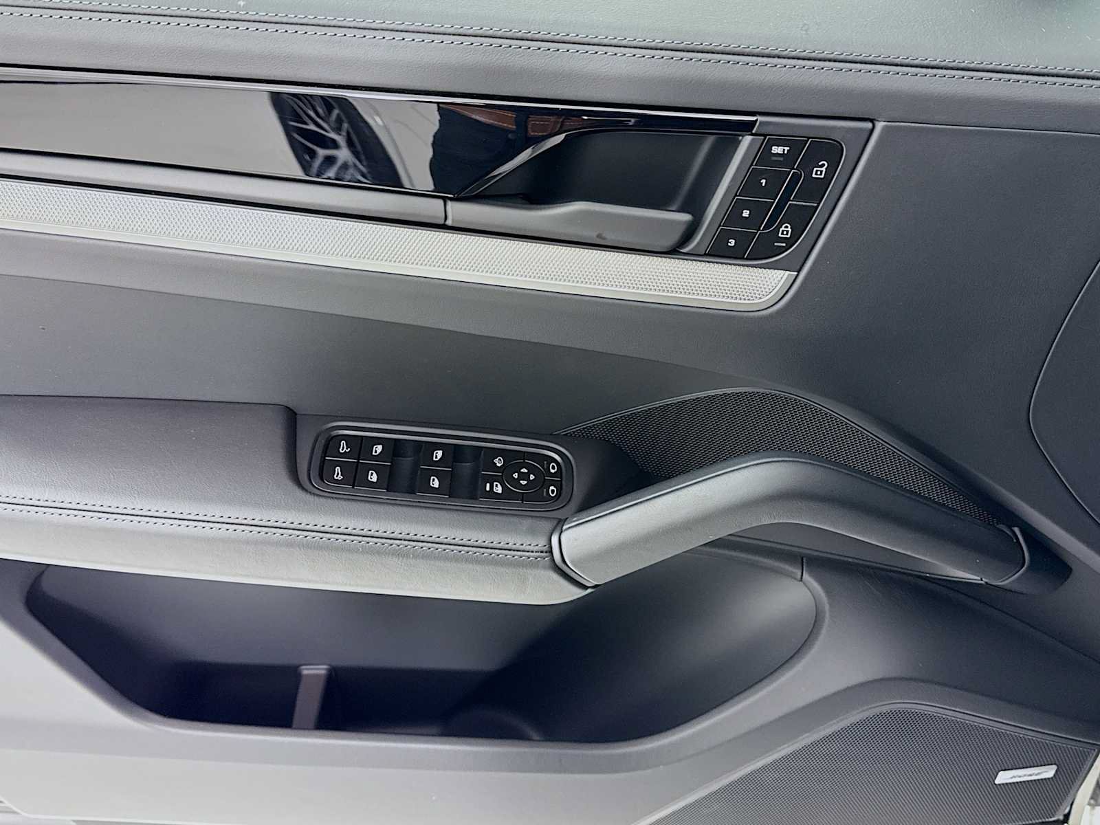 New 2026 Porsche Cayenne S AWD/4WD image 11