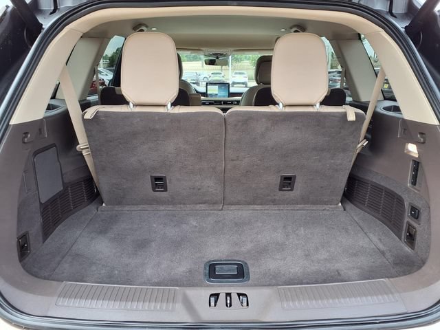 Used 2020 Lincoln Aviator Reserve w/ Elements Package Plus RWD image 25
