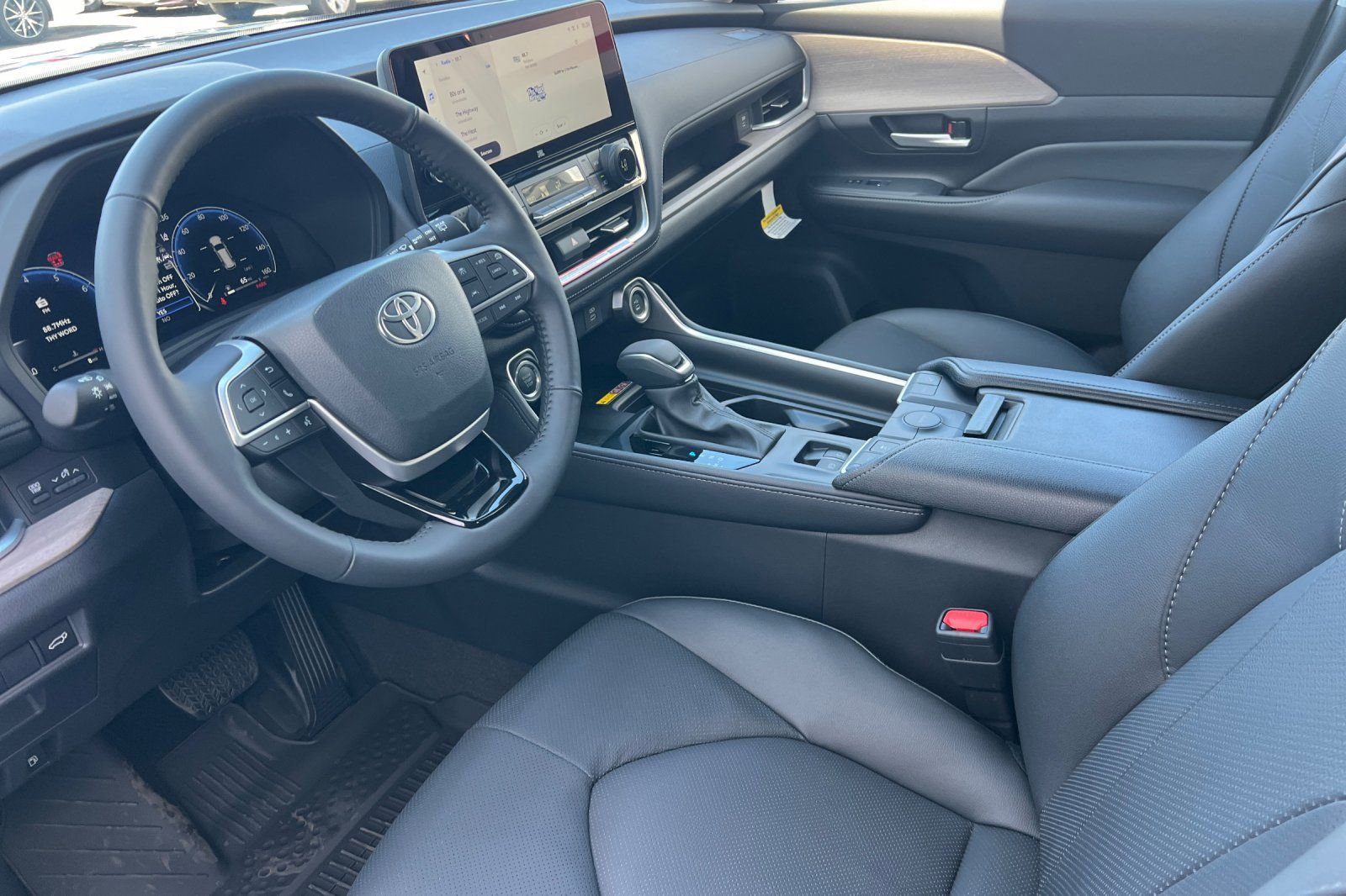 New 2026 Toyota Grand Highlander Limited AWD/4WD image 7