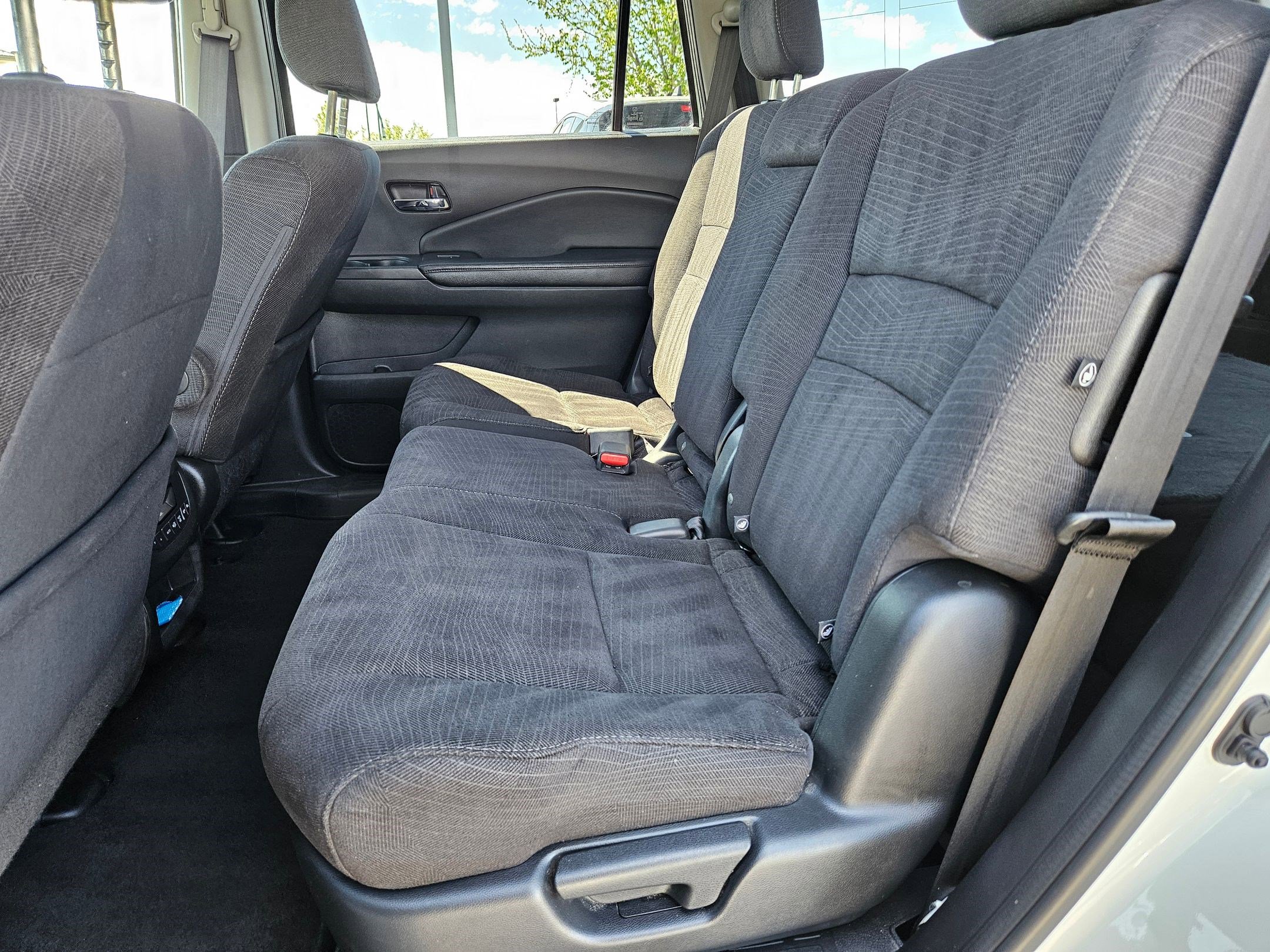 Used 2017 Honda Pilot EX image 28