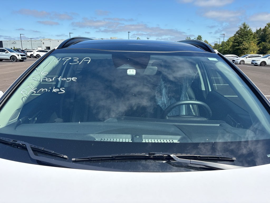 Used 2026 Kia Sportage EX w/ EX Panorama Roof Package FWD image 10